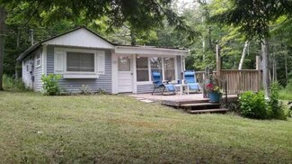 3825 Miami Beach Dr, Cheboygan, MI 49721