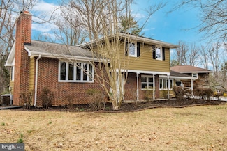 22 Cascade Rd, Arnold, MD 21012