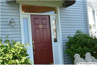 85 Golden Eye Ln, Port Monmouth, NJ 07758