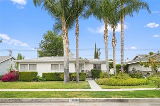 19219 Friar St, Tarzana, CA 91335