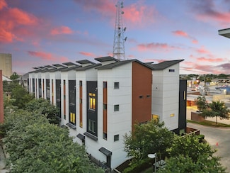 4208 Live Oak St Unit 105, Dallas, TX 75204