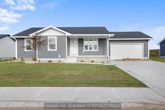 713 Kenneth Dr, Grand Island, NE 68803