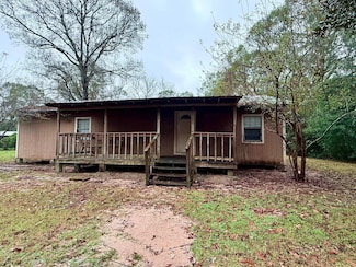 828 County Road 4550, Spurger, TX 77660