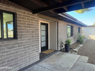 3749 E Laurel Ln, Phoenix, AZ 85028