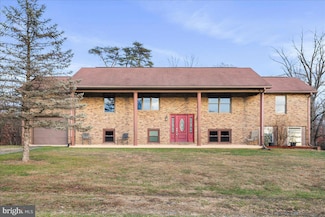 1716 Ridgeway Rd, Front Royal, VA 22630