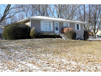 410 S Catalpa St, Savannah, MO 64485