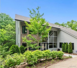400 Gabriel Dr, Saint Louis, MO 63122