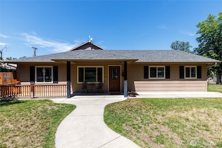 1130 Central Dr, Coulee Dam, WA 99116