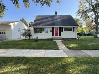 709 W Glencoe Rd, Palatine, IL 60067