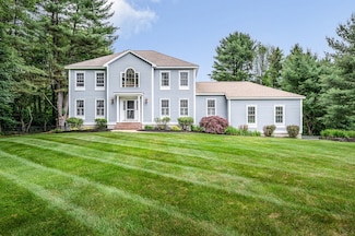 35 Horse Hill St, Dunstable, MA 01827