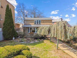 17-02 Clintonville St, Flushing, NY 11357