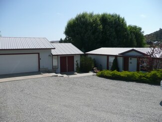 5 Golf Place, Pateros, WA 98846