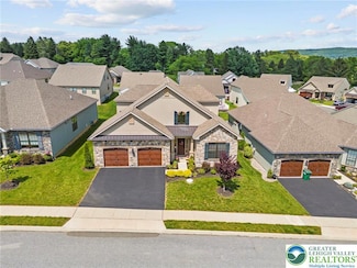 4109 Eveningstar Rd, Emmaus, PA 18049
