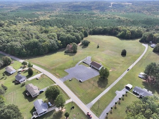 1218 Keeling Dr, Keeling, VA 24566