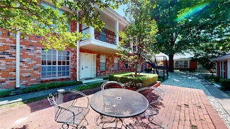 1281 Roaring Springs Rd, Fort Worth, TX 76114