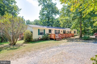 1048 Douglas Grove Rd, Martinsburg, WV 25405