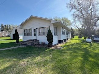 109 7th St N, Danvers, MN 56231