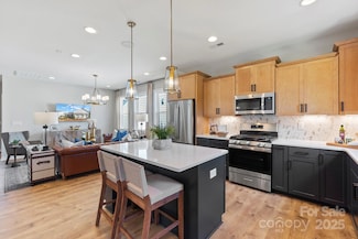 468 Sunharvest Ln, Indian Trail, NC 28079