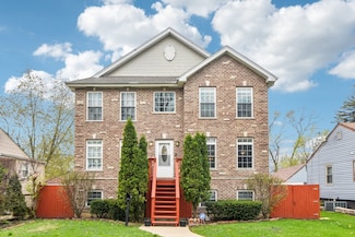 232 May St, Bensenville, IL 60106