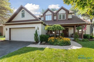 36 Deerfield Dr, Holland, OH 43528