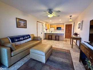 414 E Lake St Unit 8, Ventura, IA 50482