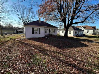 1309 Weed Ln, Vincennes, IN 47591