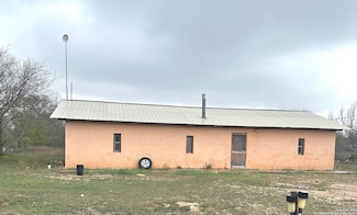 1412 Private Road 2310, Uvalde, TX 78801