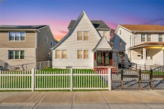 192-23 116th Rd, Jamaica, NY 11412