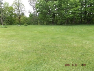 11 2nd St, Edwards, NY 13635