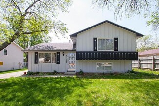 4126 Aplin Rd, Ames, IA 50014