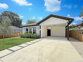 1934 Lamar, San Antonio, TX 78202