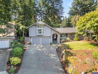 4886 Sage Hen Cir, Lake Oswego, OR 97035
