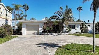 15507 Redington Dr, Redington Beach, FL 33708