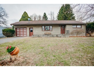 25 Meadow Ln, Apalachin, NY 13732