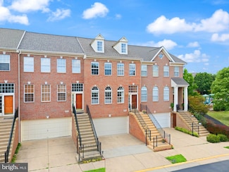 21124 Angela Square, Sterling, VA 20166