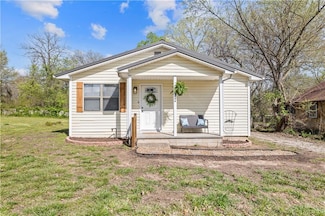 2036 Cherokee Ave, Baxter Springs, KS 66713