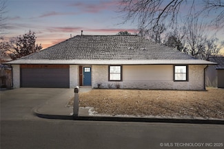 2944 E 76th Place, Tulsa, OK 74136