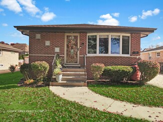 415 Sunnyside Ave, Itasca, IL 60143