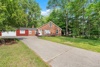 23808 Beierman Ave, Warren, MI 48091