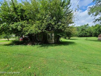 6808 Capella Ln, Louisville, KY 40258