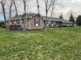 1814 Avon Rd, Murfreesboro, TN 37129