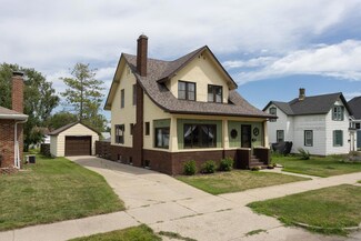 412 W Bancroft Ave, Fergus Falls, MN 56537