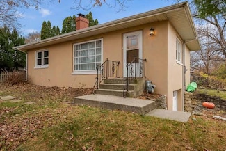 912 King St, Rockford, IL 61103