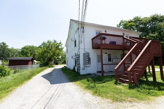 329 W South St, Bethel, OH 45106