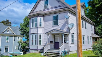 55 Cottage St, Newport, VT 05855