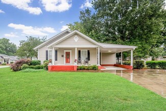 300 N 10th St, Erwin, NC 28339