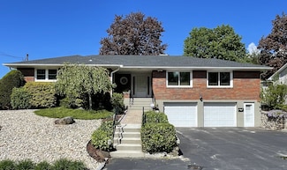 92 Birchfield Dr, Waterbury, CT 06705