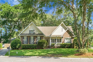 652 Spinner Cir, Mount Pleasant, SC 29464