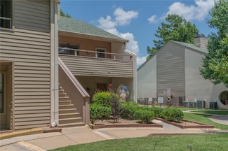 11120 Stratford Dr Unit 205, Oklahoma City, OK 73120