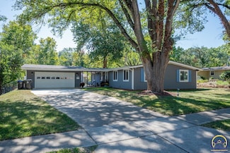 1615 SW 28th Terrace, Topeka, KS 66611